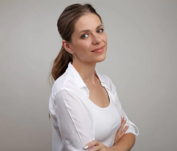 Portrait Smiling Woman Crossed Arms Isolated Portrait Woman White Shirt — Stock Photo, Image