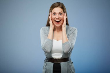 Şaşırtıcı genç bir kadın. Ayrı bir kadın portresi..