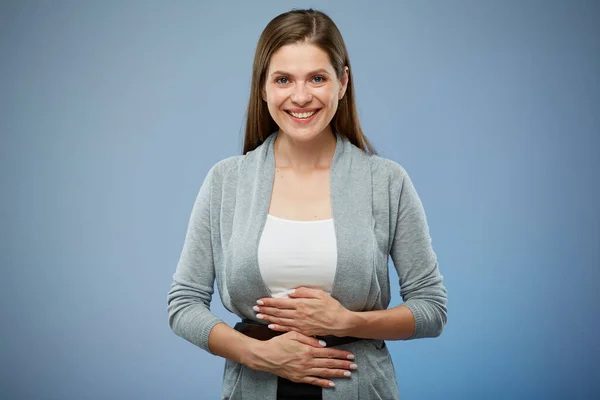 Glimlachende Gelukkige Vrouw Met Handen Maag Geïsoleerd Portret — Stockfoto