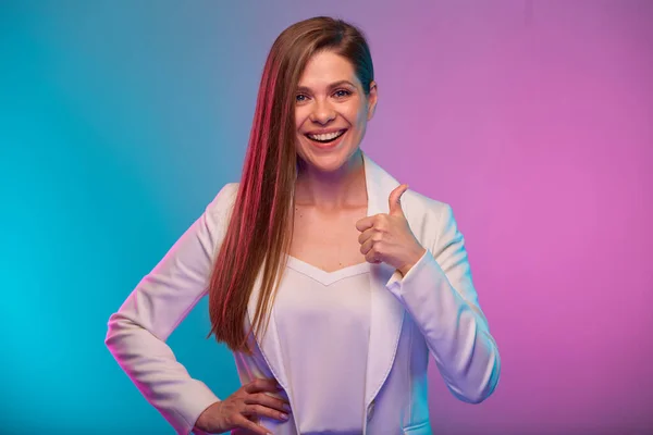 Pulgar Hacia Arriba Retrato Sonriente Mujer Negocios Con Luz Neón — Foto de Stock