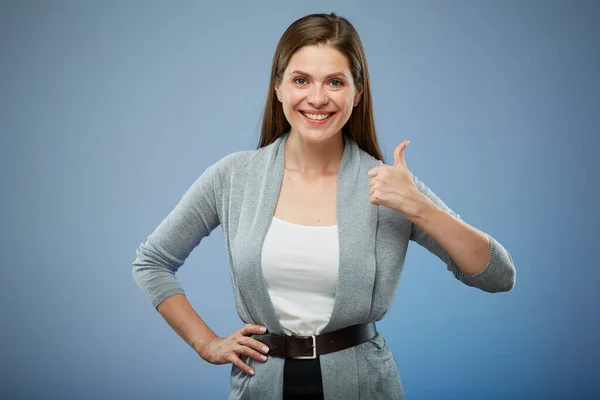 Gelukkige Vrouw Met Duim Omhoog Geïsoleerd Casual Portret Blauw — Stockfoto