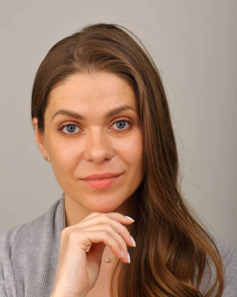 Ansikte Ung Kvinna Närbild Porträtt Med Handen — Stockfoto