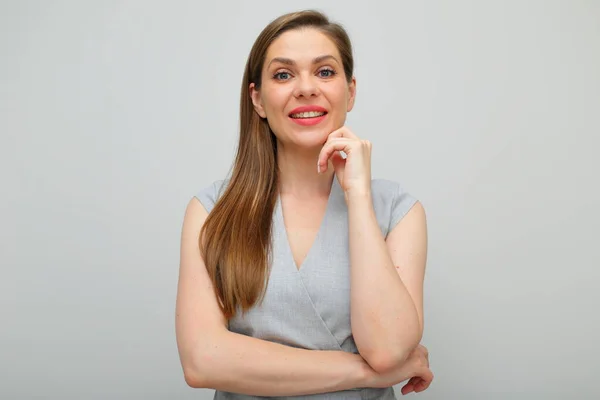 Lächelnde Frau Grauen Businesskleid Die Ihr Gesicht Berührt Frauenporträt Mit — Stockfoto