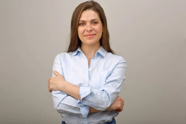 Mulher Branca Sorridente Camisa Azul Retrato Negócios Isolado — Fotografia de Stock