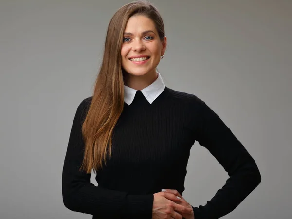 Sorrindo Mulher Feliz Terno Preto Com Colarinho Branco Segurando Mão — Fotografia de Stock