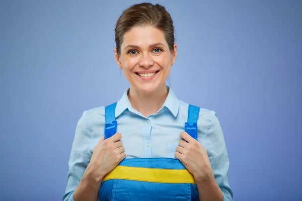 Vrouwelijke Werkster Overall Geïsoleerd Vrouwelijk Portret Blauw — Stockfoto