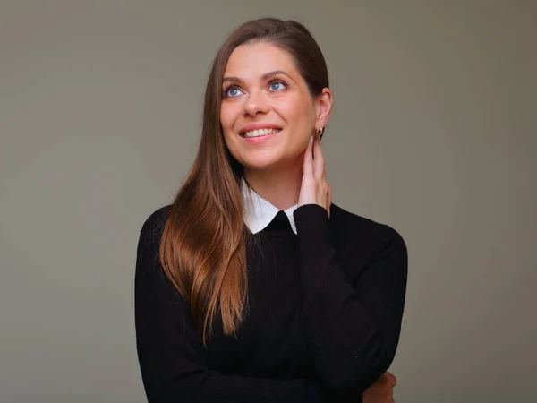 Sorrindo Mulher Feliz Terno Negócios Preto Olhando Para Cima Retrato — Fotografia de Stock