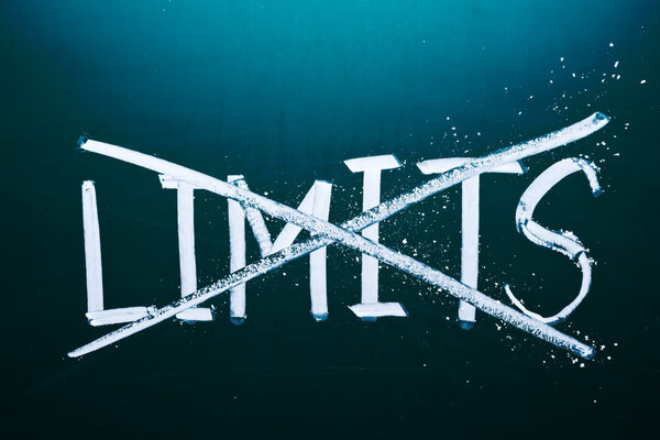 нарушить концепцию пределов
