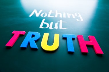 hiçbir şey ama truth