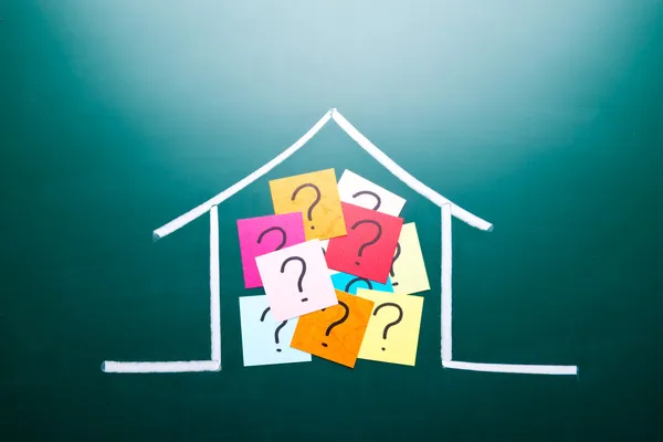 Color question mark in drawing house — Stock Photo, Image