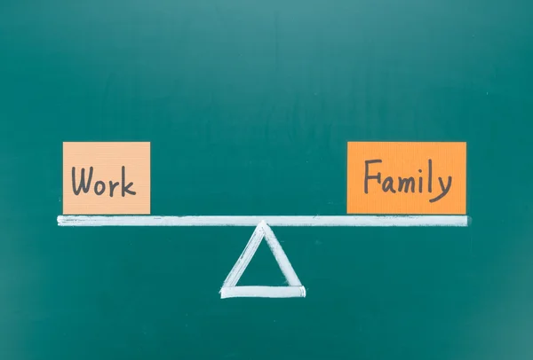 Conceito de trabalho e equilíbrio familiar — Fotografia de Stock