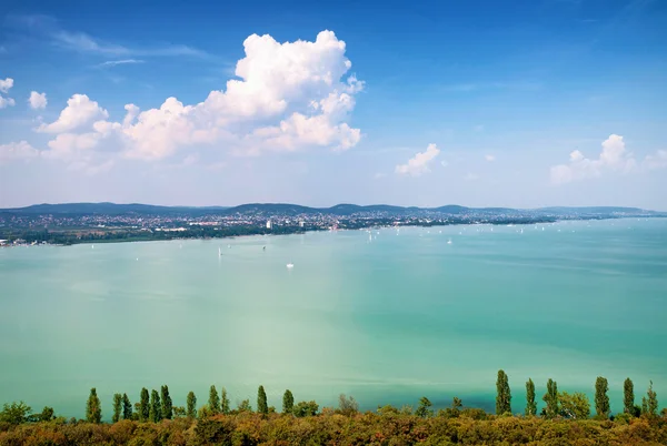 Paisaje en el lago Balaton, Hungría — Foto de Stock