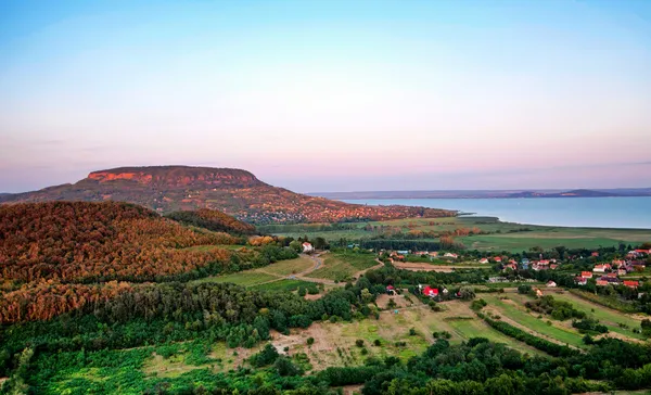 Kilátással a Balatonra, a Szigligeti, Magyarország — Stock Fotó