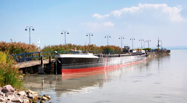 Barge at the harbor — Stock Photo, Image