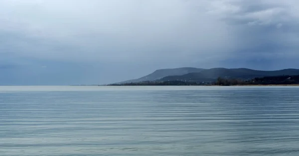 Tempestade sobre o Lago Balaton, Hungria — Fotografia de Stock