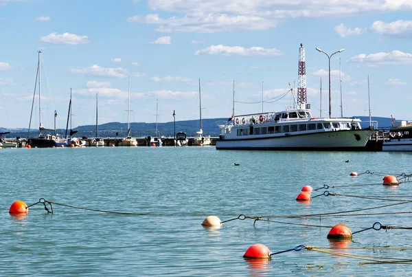 Puerto en el lago Balaton, Hungría — Foto de Stock