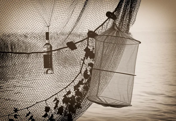 在匈牙利的巴拉顿湖的渔网的旧照片 — 图库照片