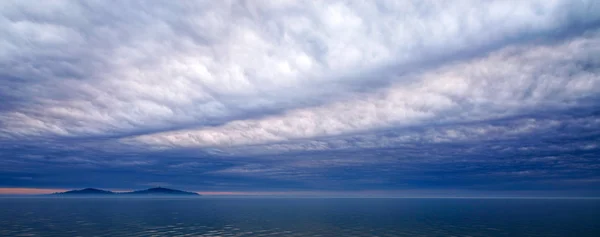 Panoramiczny pejzaż nad jeziorem balaton, Węgry — Zdjęcie stockowe