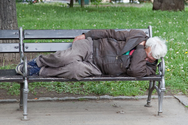 Ломайте садовую скамейку
