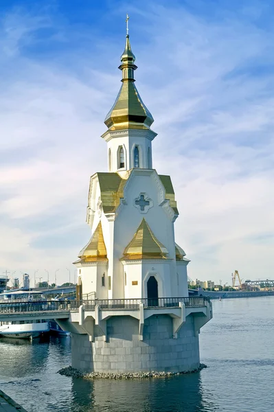 Church of Saint Wonderworker Nikolay on waters — Stock Photo, Image