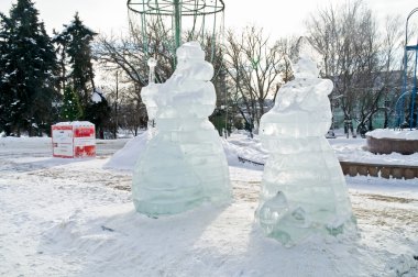 buzlu büyükbaba frost ve snegurochka