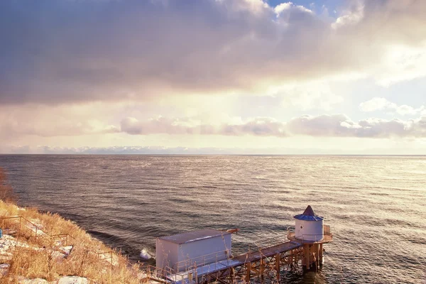 Torre dell'acqua su un lago Baikal — Foto Stock