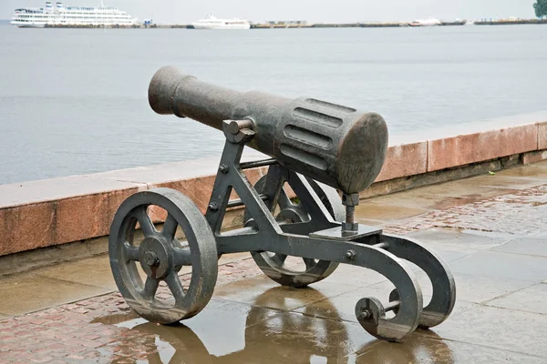 Ancient cannon — Stock Photo, Image