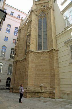 Antik Bina parçası