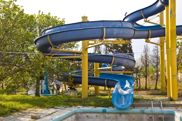 Hügel befindet sich im Wasserpark — Stockfoto