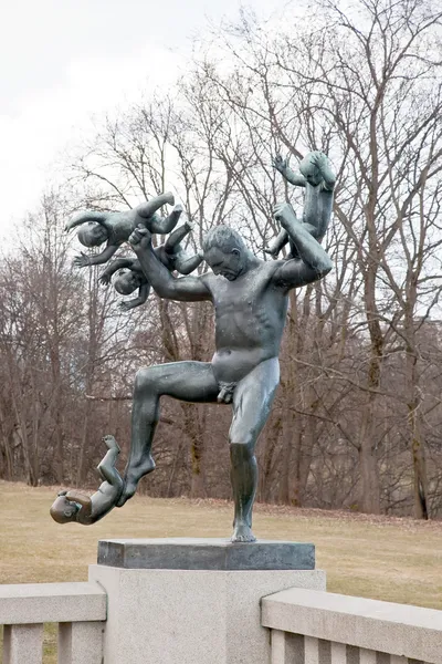 Sculpturen in frogner park — Stockfoto