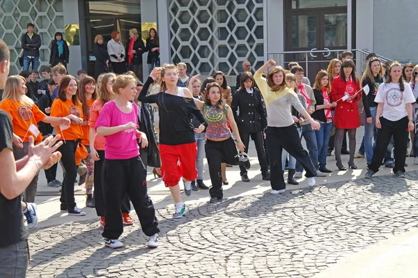 Dancing on the square — Stock Photo, Image