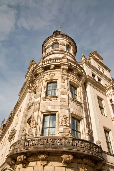 Façade de la maison ancienne — Photo