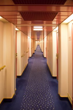 Salon güvertede bir astar