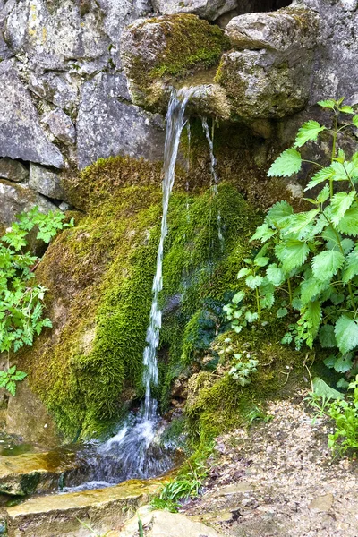 亚美尼亚修道院。圣水 — 图库照片