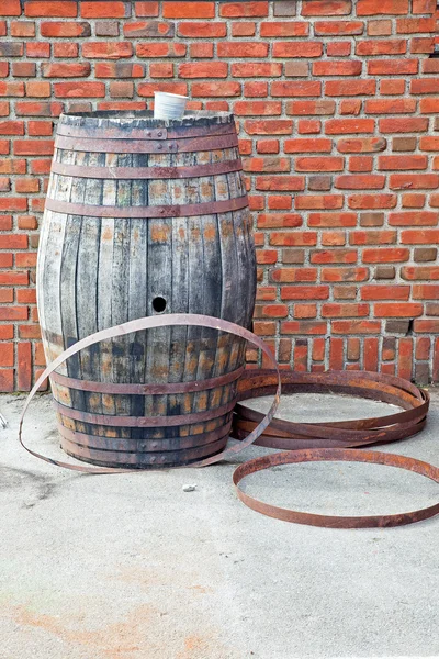 Old barrel — Stock Photo, Image
