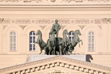 quadriga büyük tiyatro çatıda apollo ile. eski s
