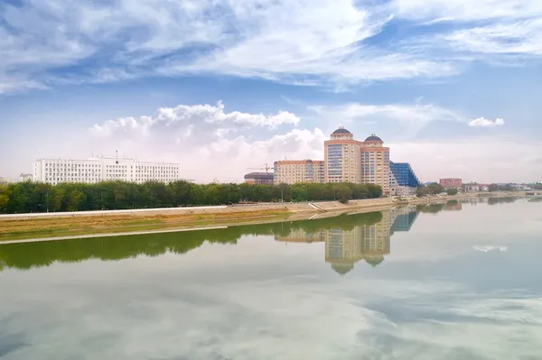 Atyrau. Belediye peyzaj