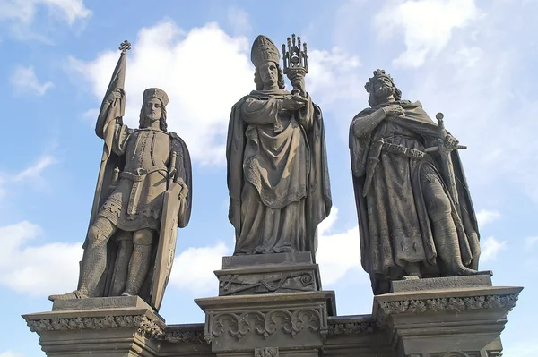 Charles Köprüsü'nde antik heykel. Prag. St. wenceslas, — Stok fotoğraf