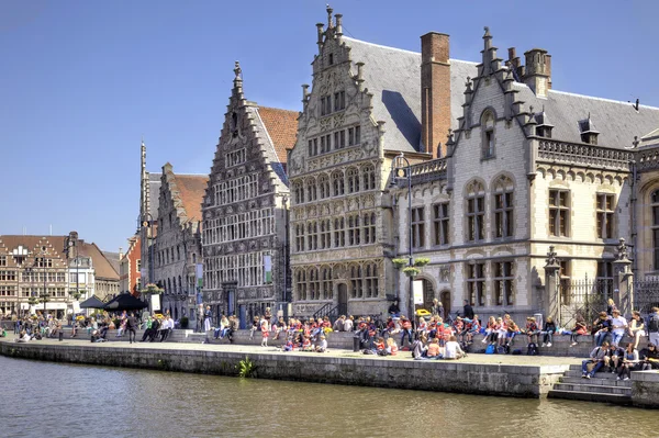 Városképet gazdagító épületnek szánták. Gent — Stock Fotó