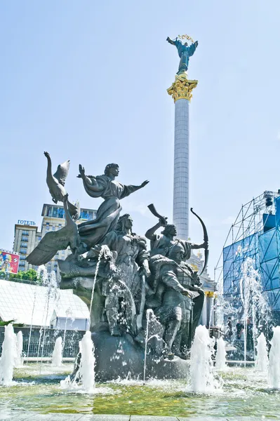 Sculptural composition on Independence Square — Stock Photo, Image