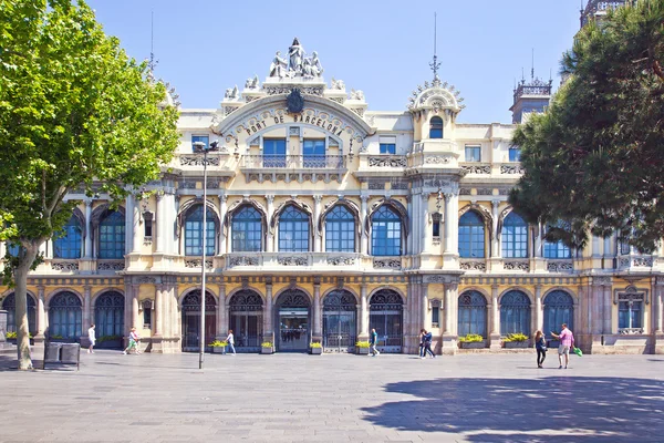 Barcelona. budova je Rada přístavu děl, je postavena na — Stock fotografie