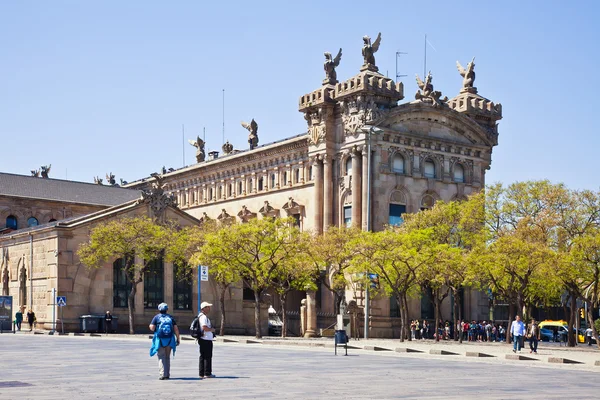 Barcelona. Customs House, it is built at the beginning of 20 cen — Stock Photo, Image