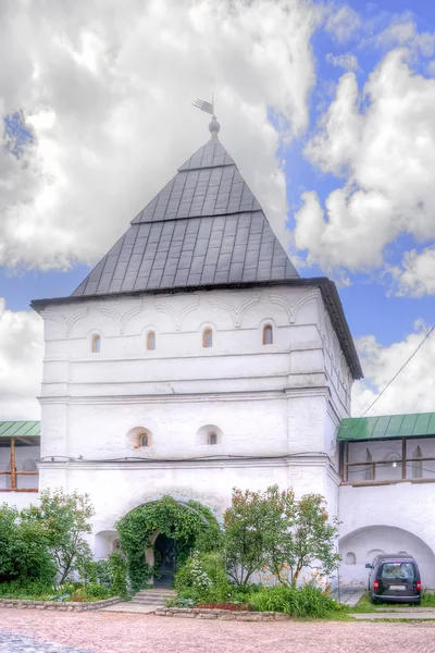 В Москве. Территория Новоспасского монастыря — стоковое фото