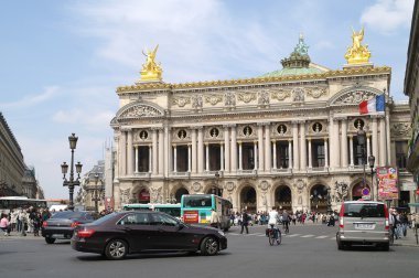 Paris. Tiyatro palais Garnier'e  