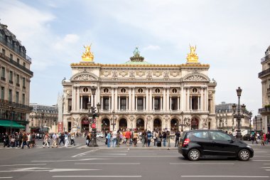 Paris. Tiyatro palais Garnier'e  