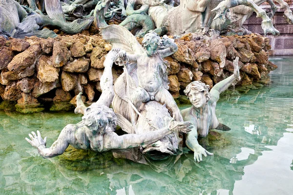 Bordeaux. Památník girondins. Datum fontána postavená v roce 1902 — Stock fotografie