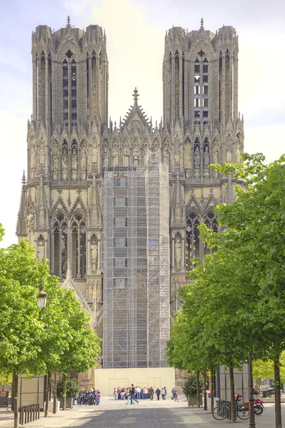 Middeleeuwse kathedraal in reims — Stockfoto