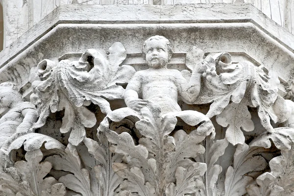 La decorazione è un colon di basilica di San Marco — Foto Stock