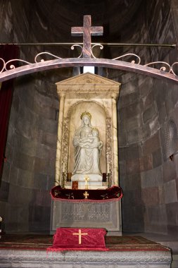 Ermeni Kilisesi İçi