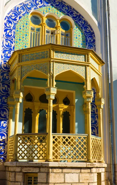 Vecchio balcone . — Foto Stock